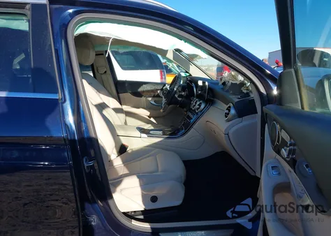 2022 Mercedes-Benz Glc 300 Suv z USA, uszkodzony, nr VIN W1N0G8DB3NG091438